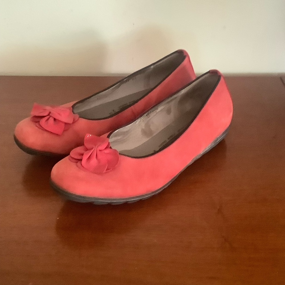 WALDLAUFER: Red Suede/Patent Flats